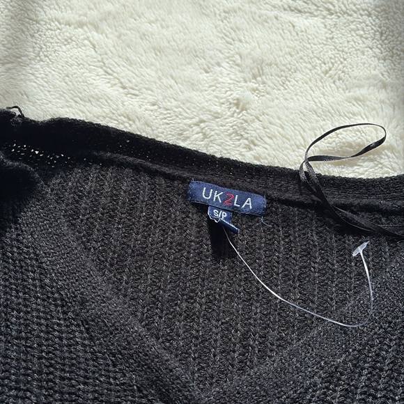 UK2LA Black Ribbed Knit Wrap Sweater Crop Top - Long Sleeve Size Small - Picture 4 of 5